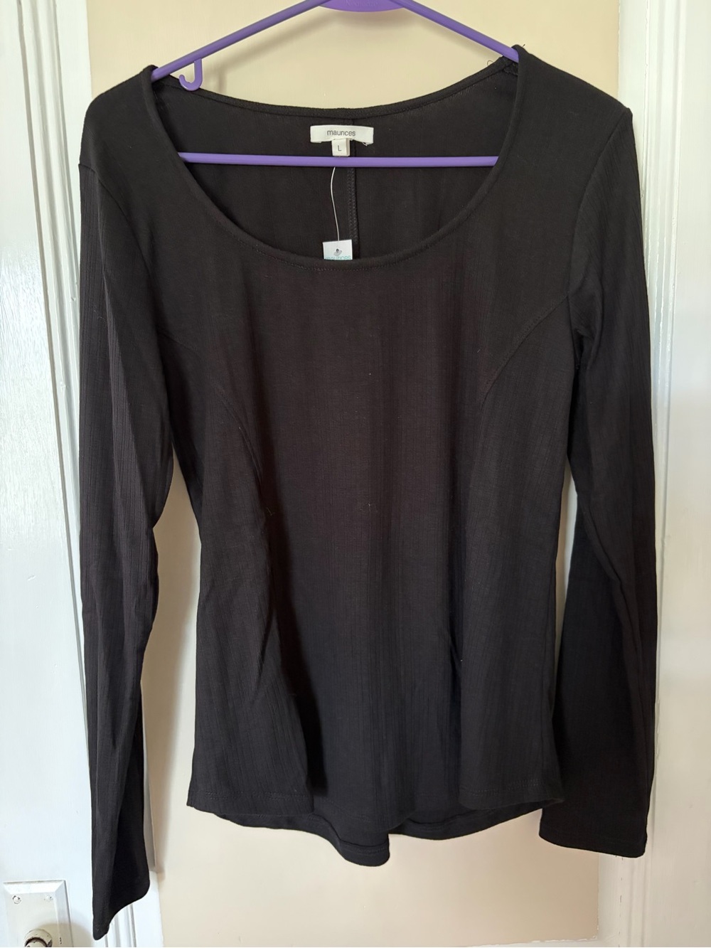 Black Scoop Neck Long-Sleeve Top